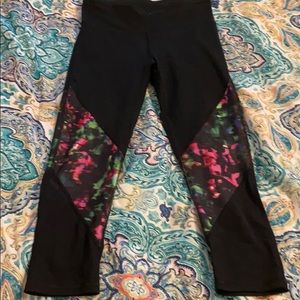 Fabletics xs capris leggings